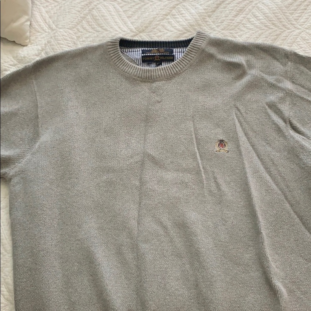 Tommy Hilfiger sweater